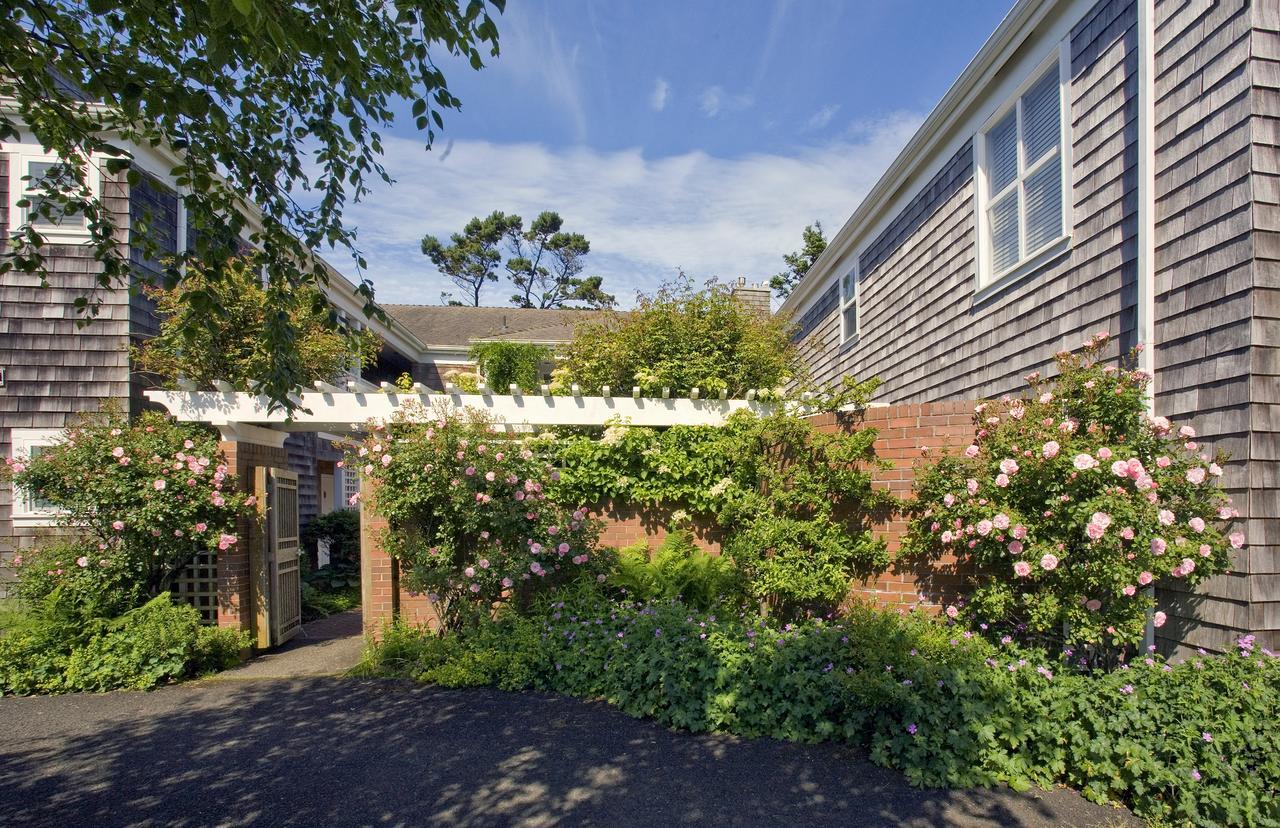 The Courtyard Hotel Cannon Beach Exterior photo